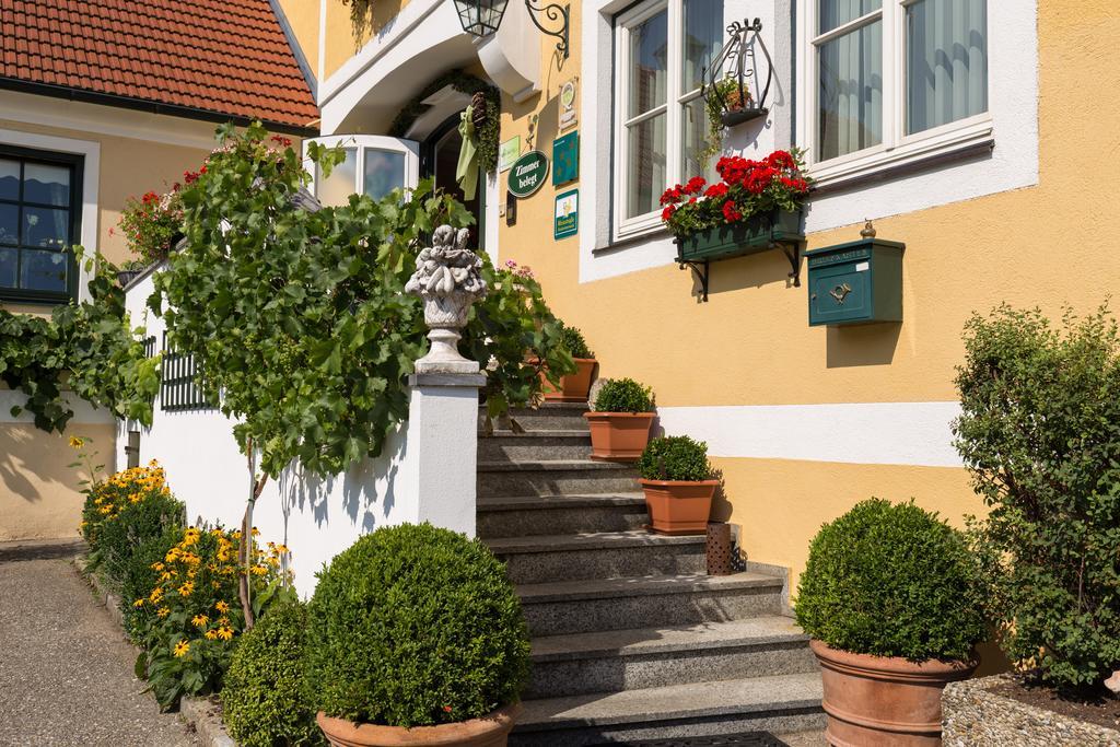 Donauhof - Hotel Garni Weissenkirchen in der Wachau Εξωτερικό φωτογραφία